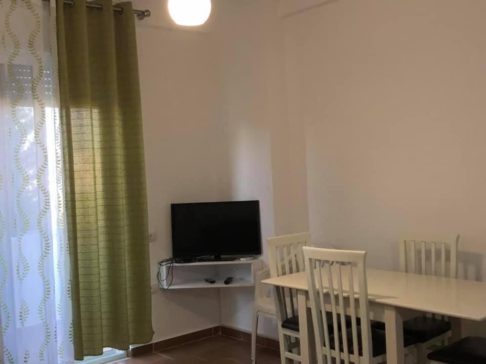 Migi Residence Дуррес Экстерьер фото