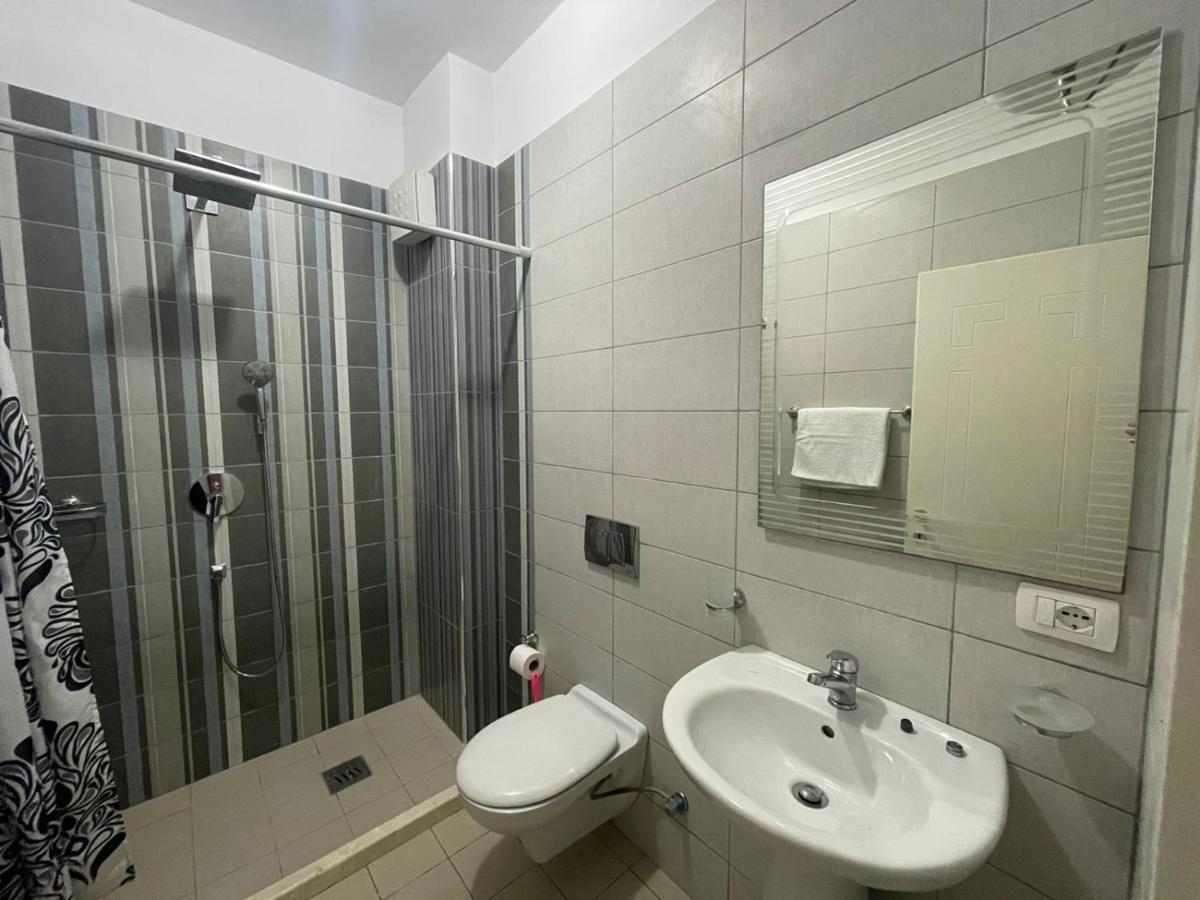 Migi Residence Дуррес Экстерьер фото