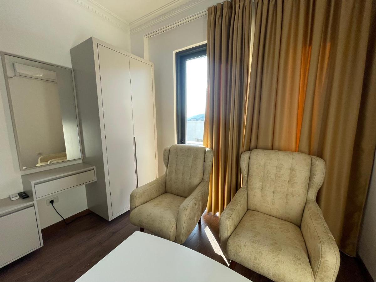 Migi Residence Дуррес Экстерьер фото