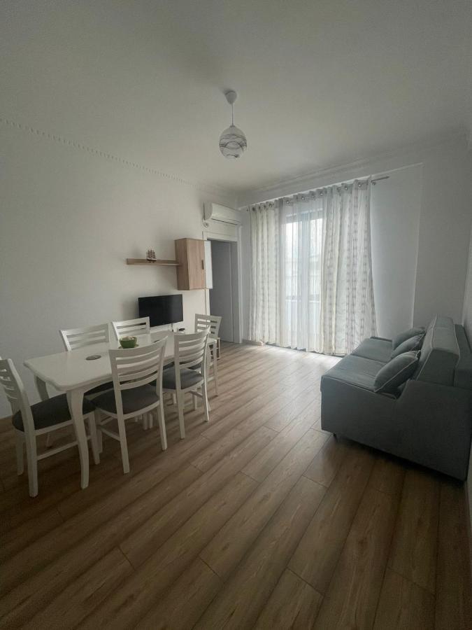 Migi Residence Дуррес Экстерьер фото